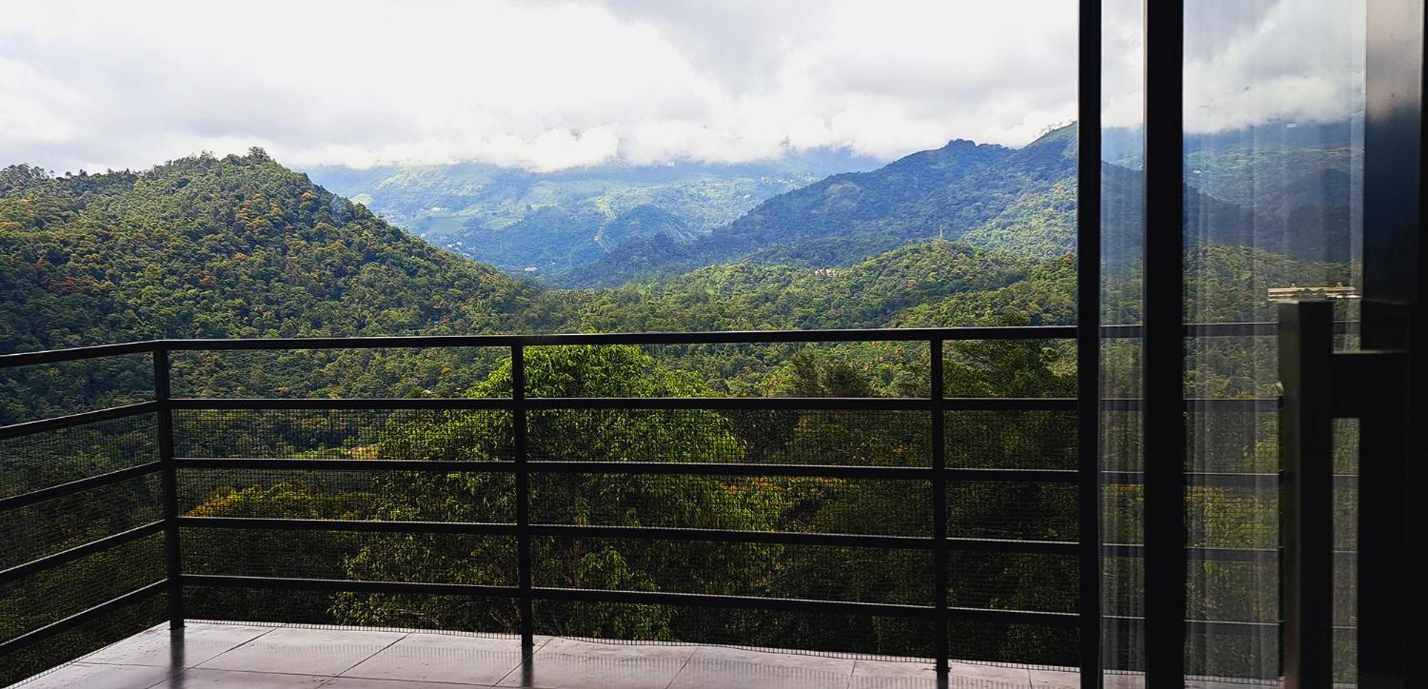 Viceroy Luxury Mountain Resort And Spa Муннар Экстерьер фото