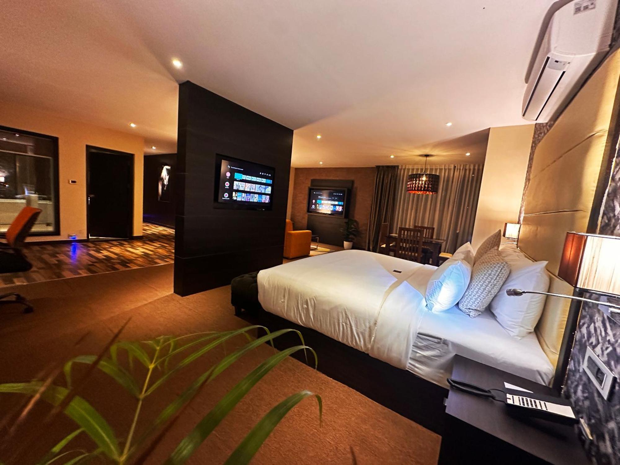 Viceroy Luxury Mountain Resort And Spa Муннар Экстерьер фото