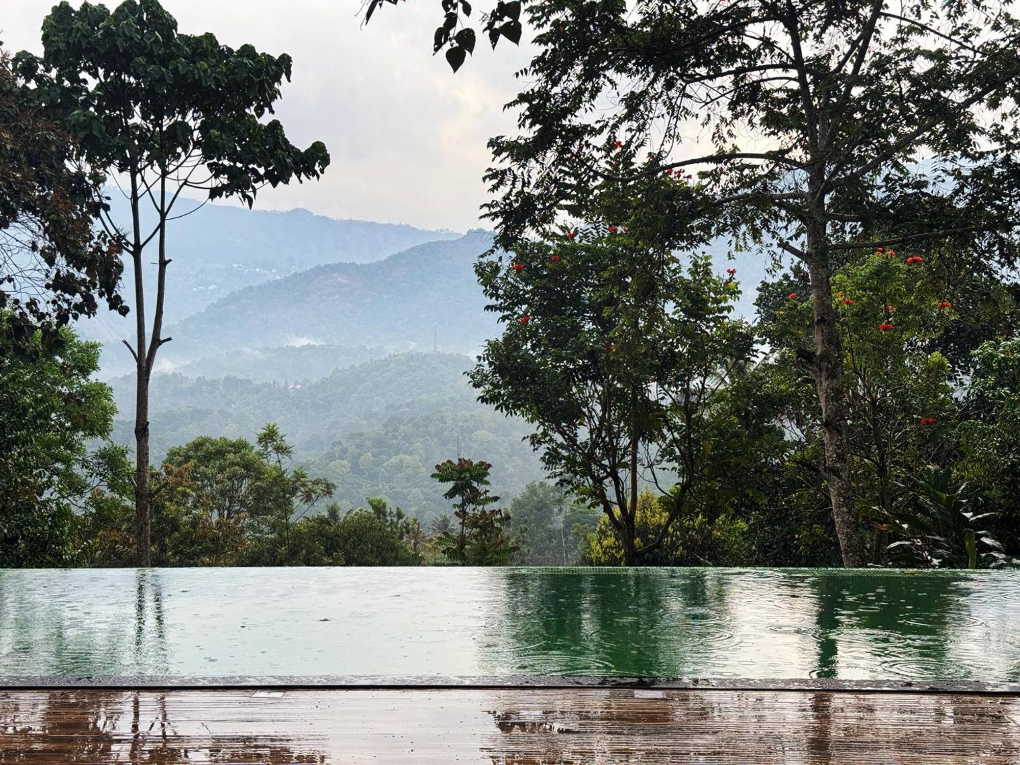 Viceroy Luxury Mountain Resort And Spa Муннар Экстерьер фото